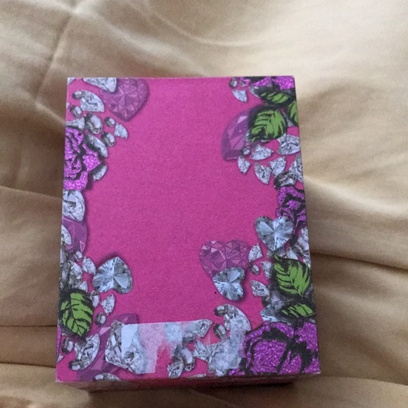 Gorgeous Betsey Johnson Ceramic Watch - Picture 8 of 11